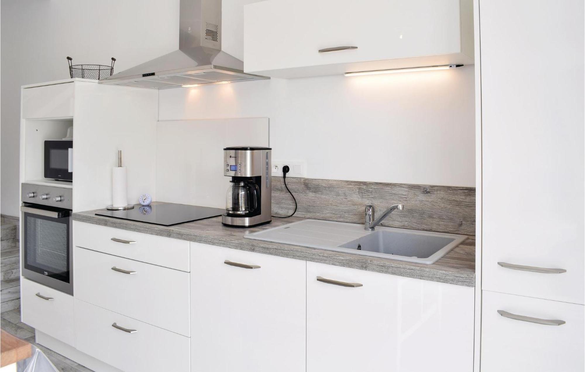 Amazing Home In Saint-Germain-Sur-Ay With Wifi Buitenkant foto